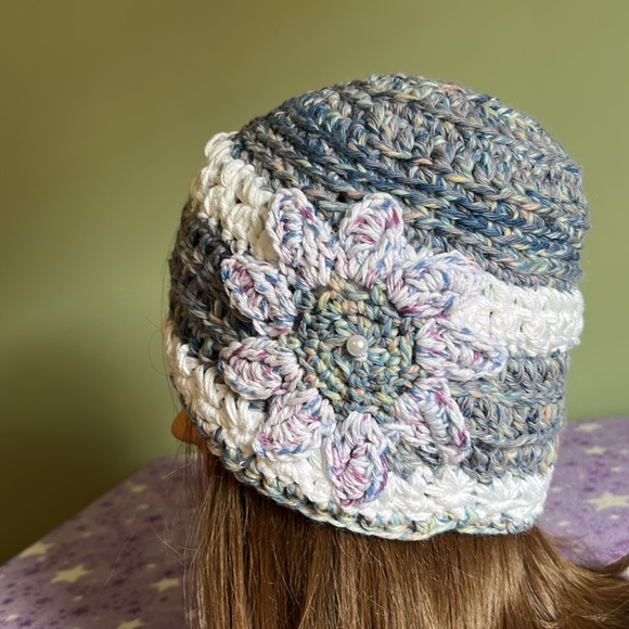 Crochet comfy cotton flower beach beanie medium new - Picture 2 of 4